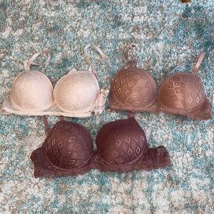 Adrienne Vittadini Bras